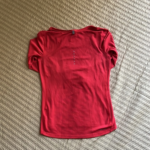 Women’s Nike Dri-Fit Running Top - Picture 2 of 7